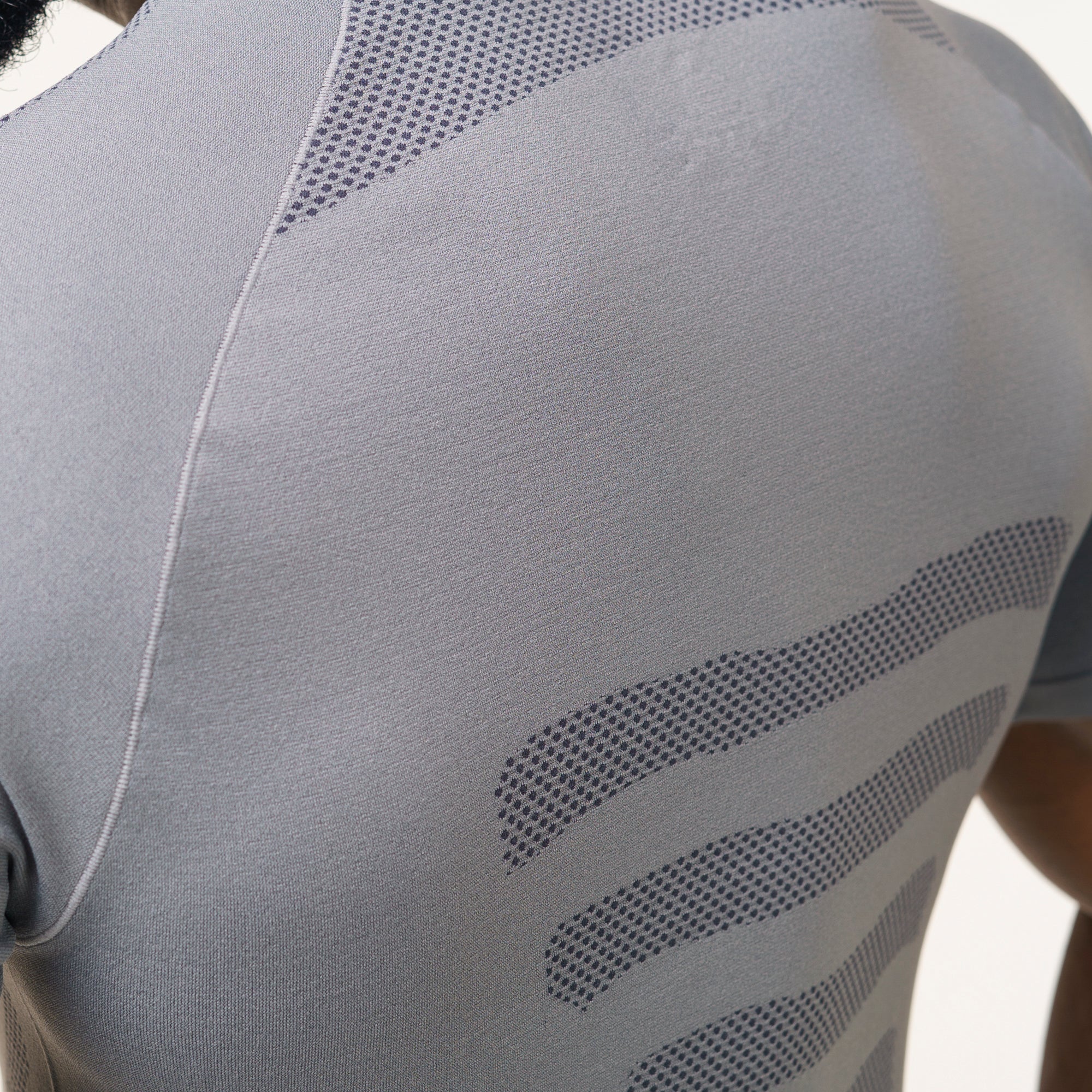 Camiseta Apex Dry Core Cinza - Sem Costura - Image 10