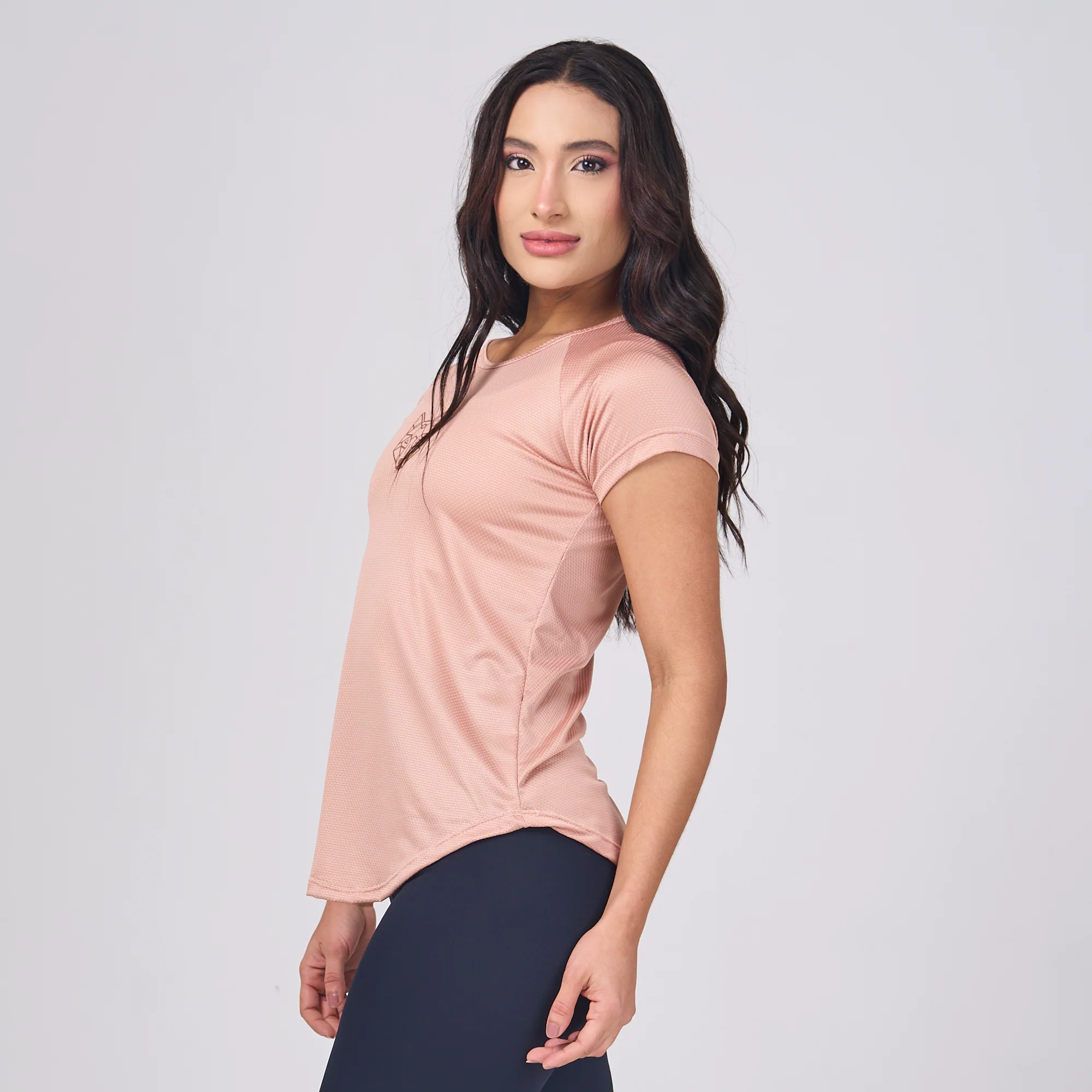 Camiseta Feminina Dry Fit Lobo Geométrico Marrom Cappuccino - Image 3
