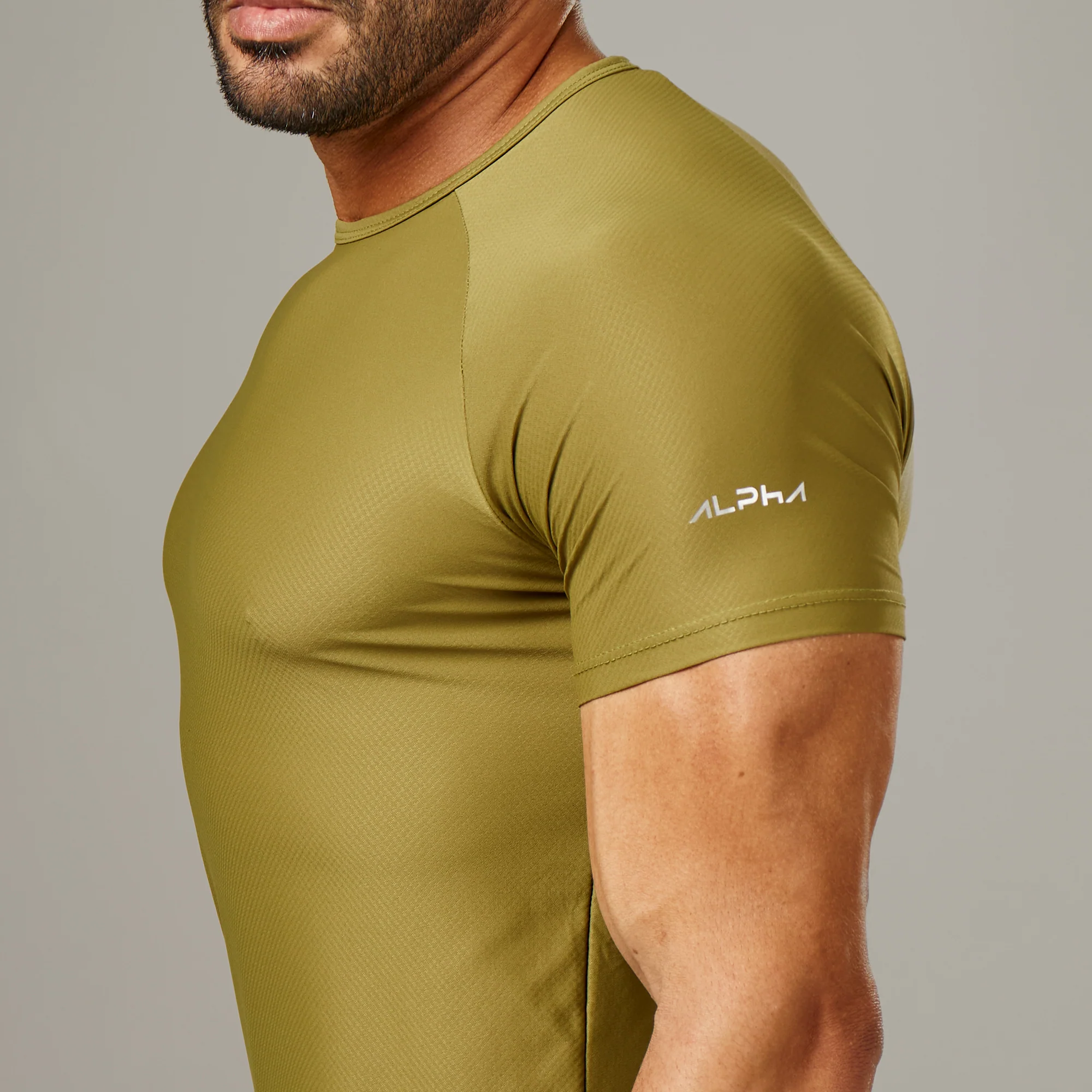 Camiseta Poliamida Arm Fluid Verde Pinho - Image 2