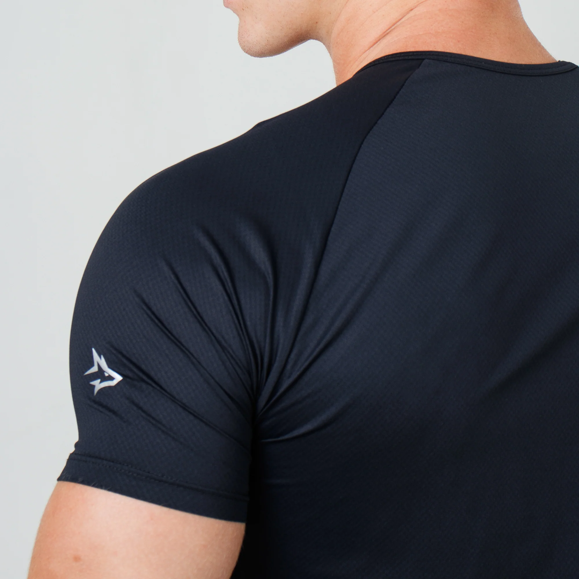 Camiseta Poliamida Arm Lupus Preto - Image 2