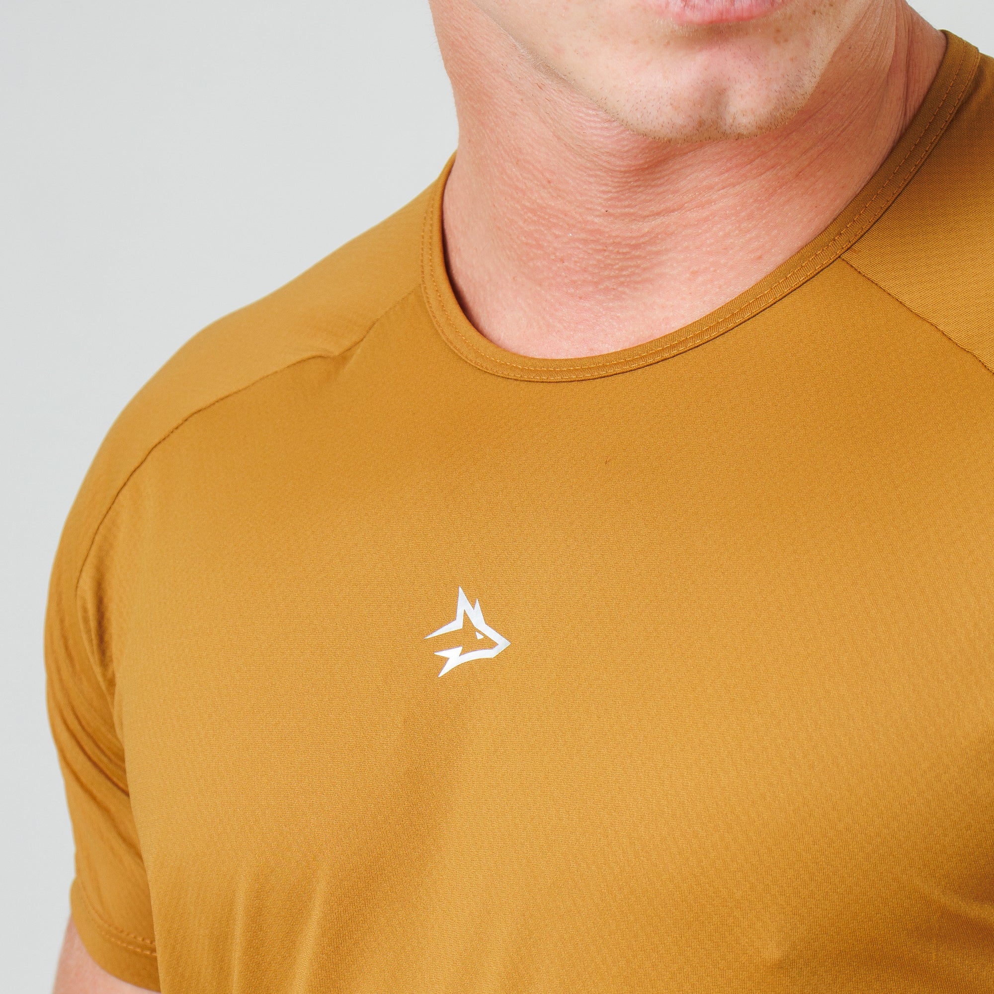 Camiseta Poliamida Core Lupus Âmbar - Image 2