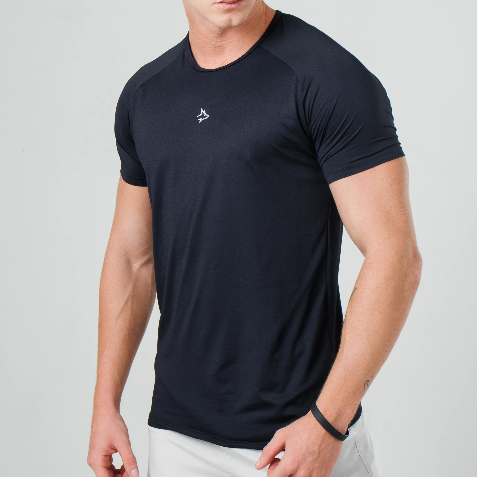 Camiseta Poliamida Core Lupus Preto - Image 4