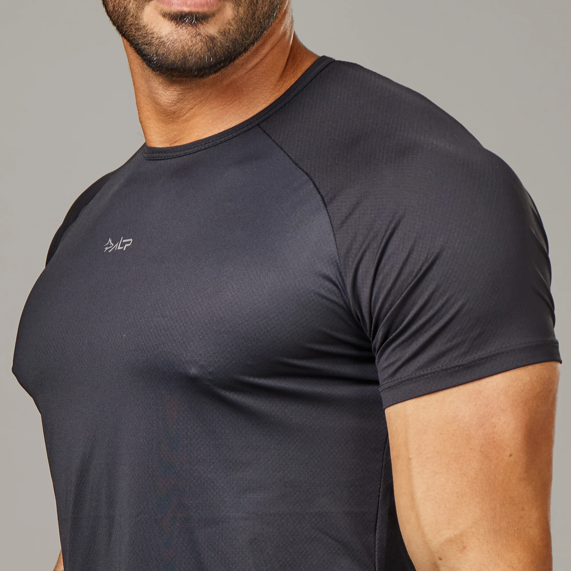 Camiseta Poliamida New Tenacity Preto - Image 11
