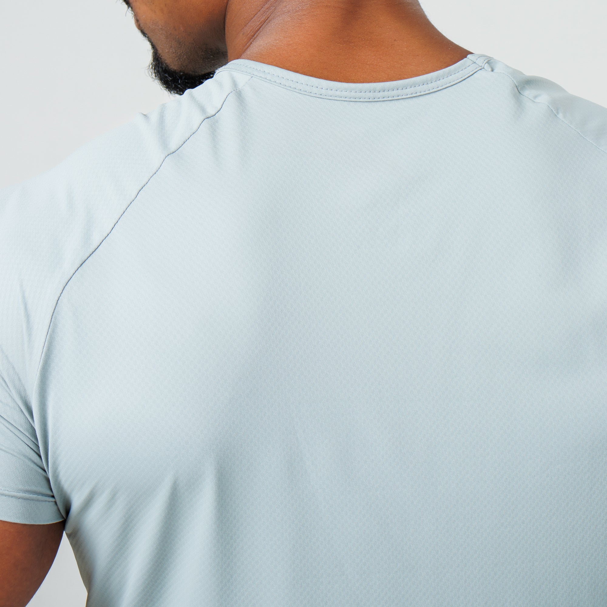 Camiseta Poliamida Thermo Fluid Cinza Gelo - Image 10