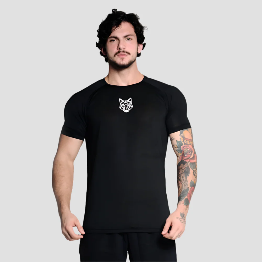 Kit 3 Camisetas Dry Fit Preto + 2 Bermudas Pretas - Image 4